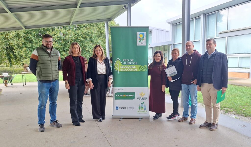 Presentación curso 25-25 red de huertos escolares ecológicos - Pie de foto en la nota de prensa